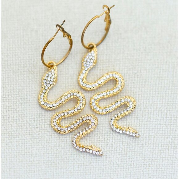 Vintage Gold Tone Slithering Snakes Rhinestones Dangle Earrings - H1 - Picture 1 of 2